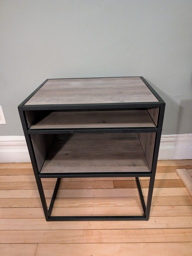 Side Table Wood & Metal