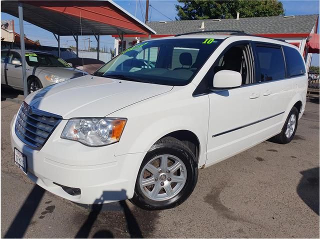 2010 Chrysler Town & Country