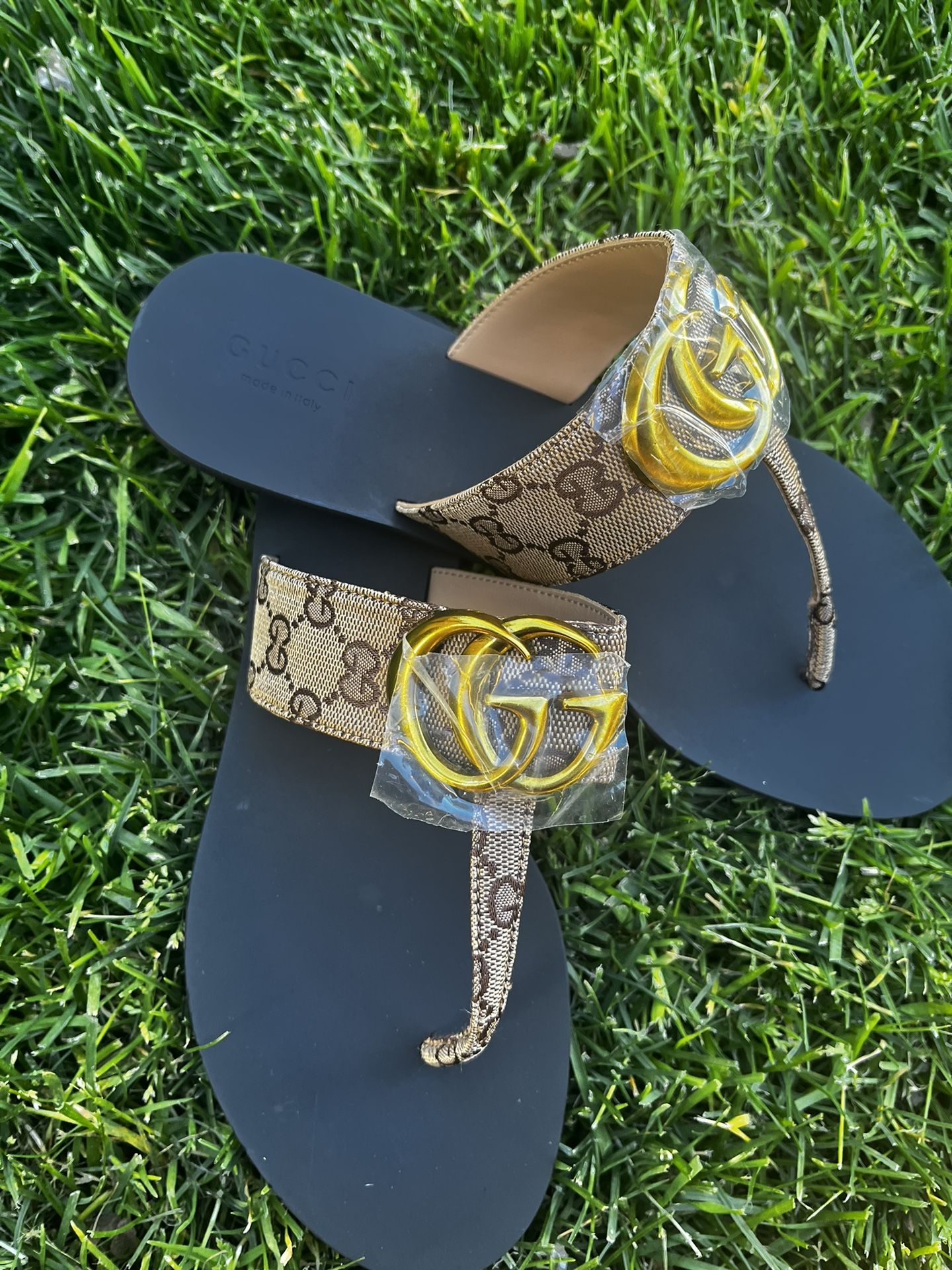 Gucci Sandals 38