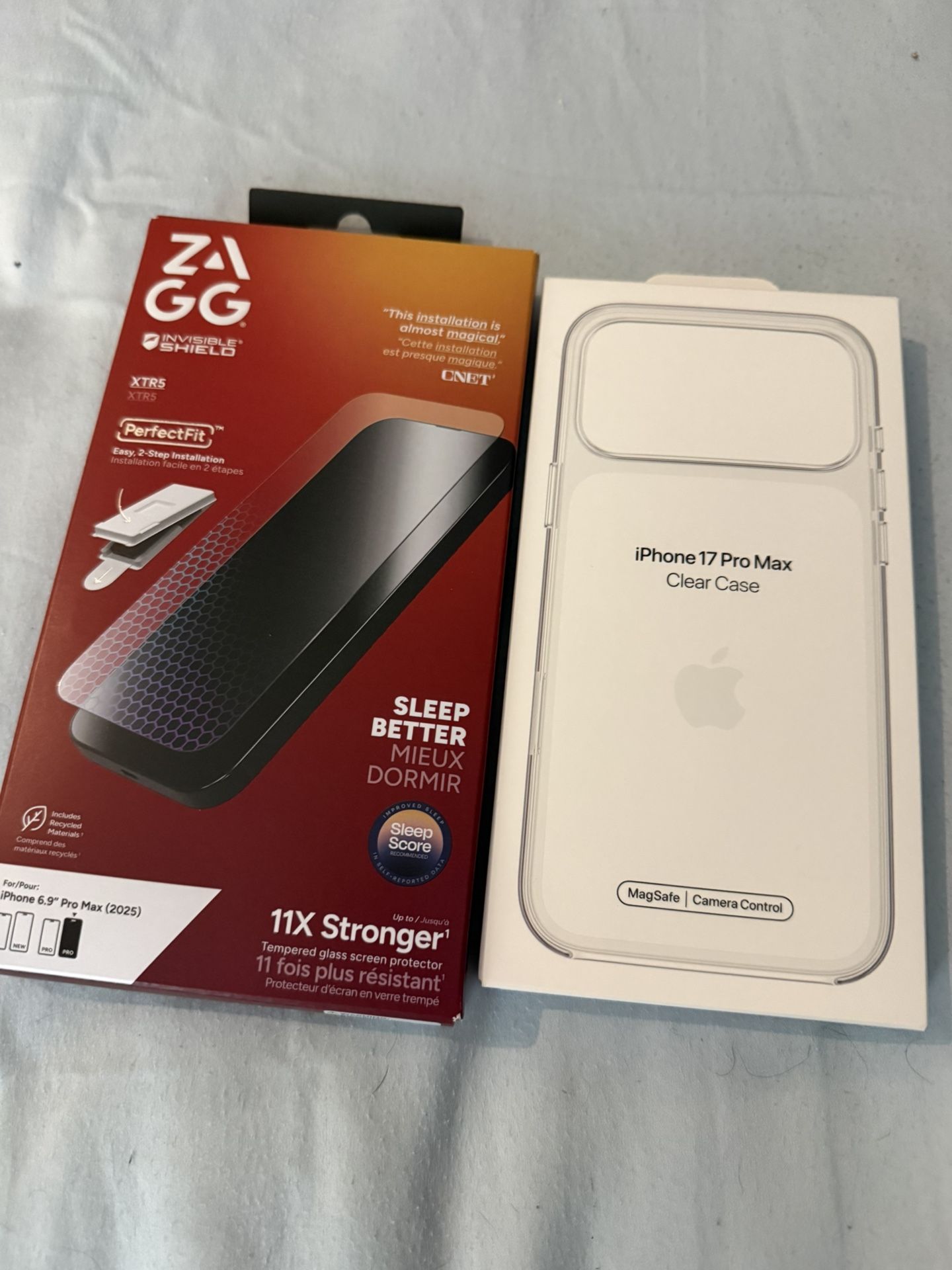 Zagg screen protector and iPhone 17 pro max clear case