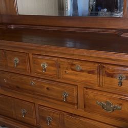 🌲 Solid Wood Pine Bedroom Set – 3 Pieces 🌲