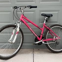 Women’s Diamondback Mountain Bike (Size S)