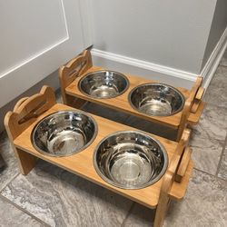 Adjustable Elevated Dog and Cat Bowls