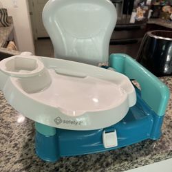BABY (INFANT) BOOSTER/CHAIR WITH TABLE
