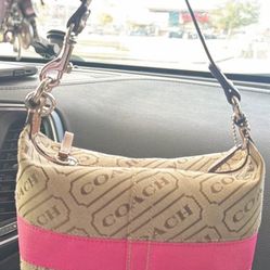 Like new coach purse firm on price Only Serious People Dont Waste My Time