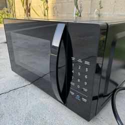 Small Microwave For Office Or Room controlled with Amazon Alexa