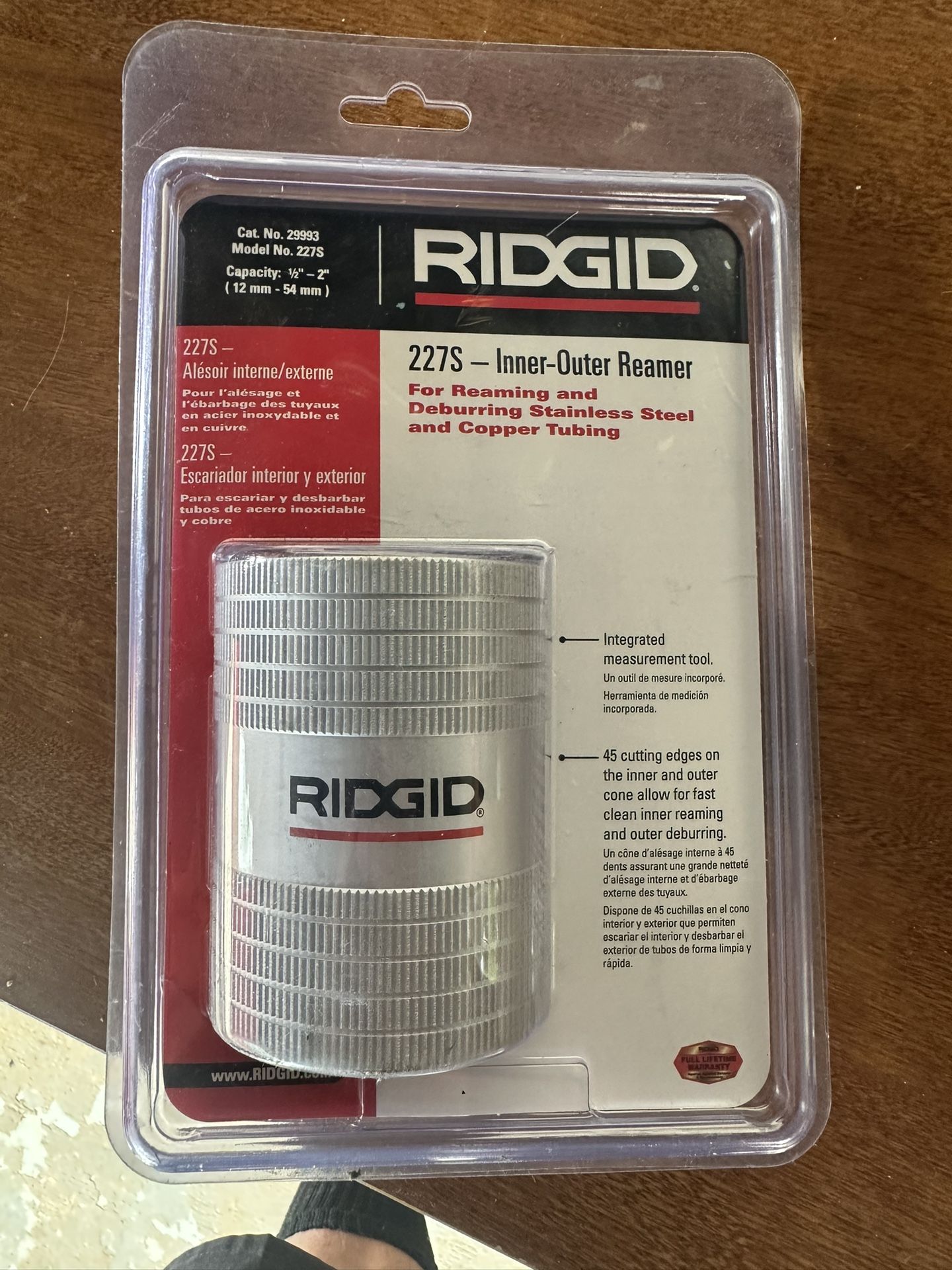 Ridgid 29993 227S Stainless Steel Pipe Reamer Tool, 1/2-inch to 2-inch Inner/Outer Reamer, Chrome,