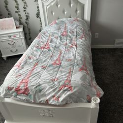 Up for sale Bedroom 