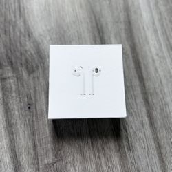 AirPod Generation 2 Wireless Charging Case