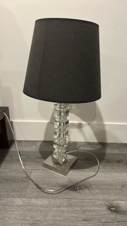 Beautiful Contemporary Medium Size Lamp from Design. Habitat - Like New!
