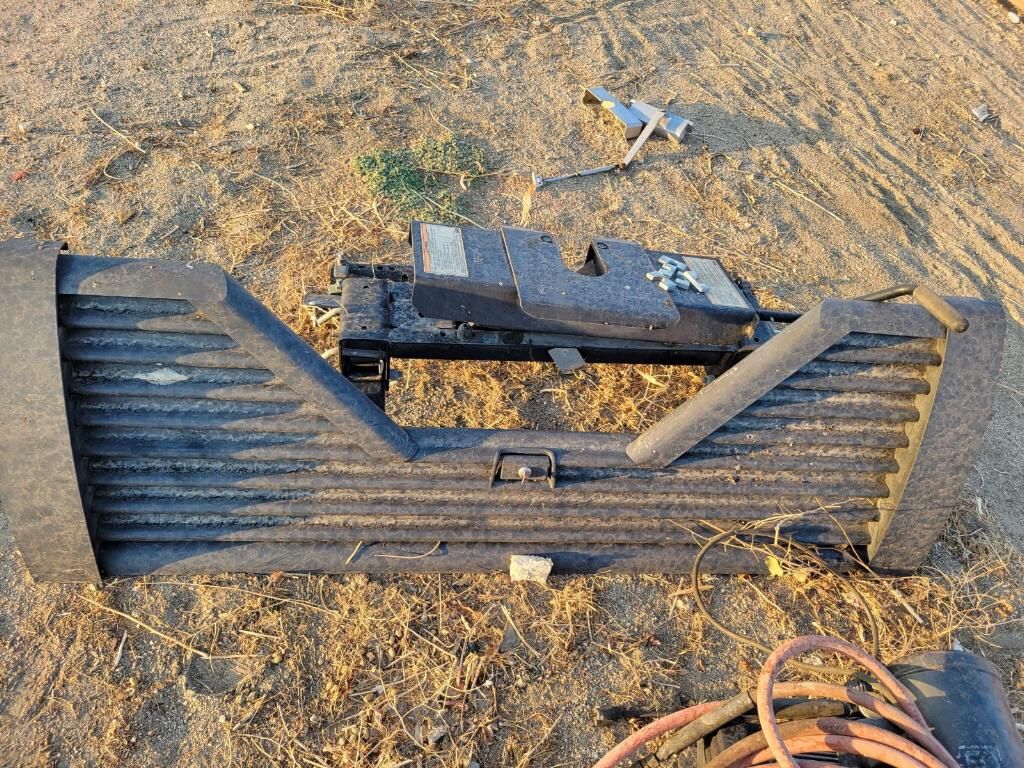 Fifth Wheel For Trailers
