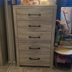 6 Drawer Dresser