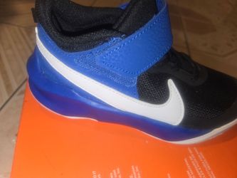 Nike nuevos  size 12.5 c para niños
