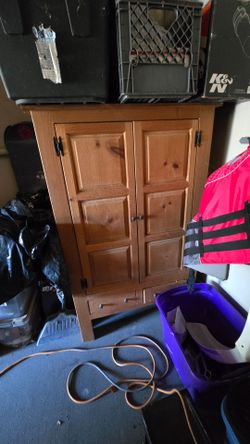 Wood cabinet