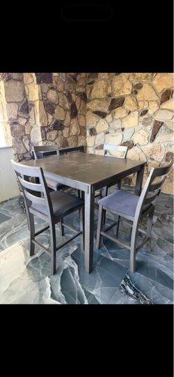 Counter Height Dining Table Set with 4 Chairs