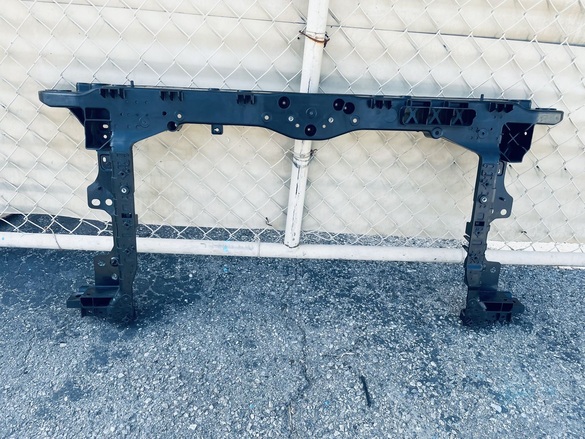 2023-2025 KIA NIRO RADIATOR CORE SUPPORT OEM