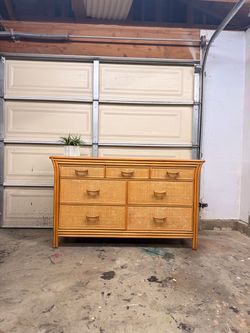 Mid-century 7-Drawer Dresser
