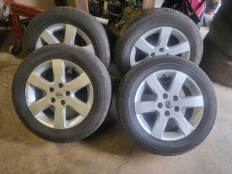 Rims 16"s Nissan altima