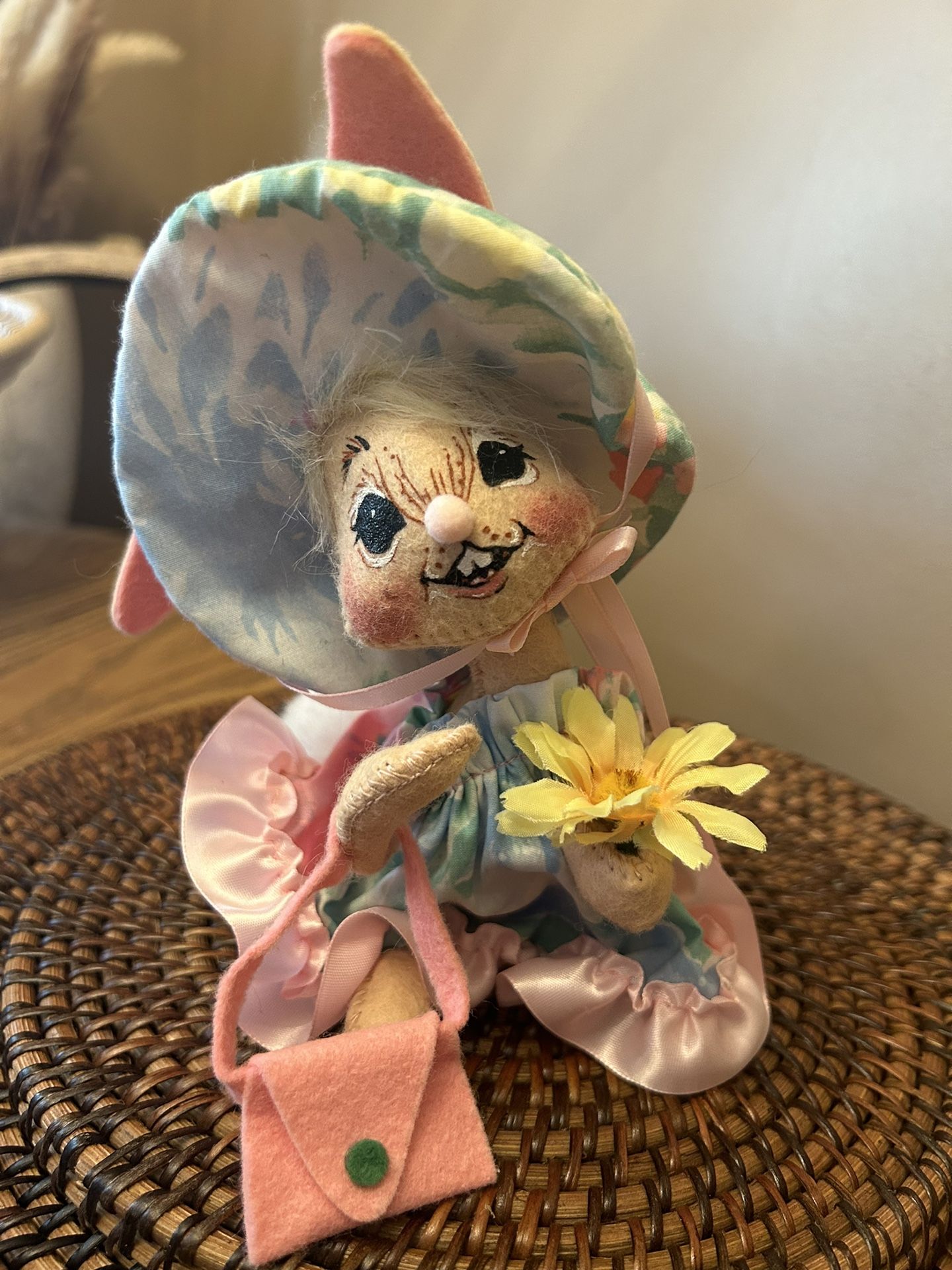 Annalee 1994 Easter Parade Girl Bunny with Purse & Yellow Flower 6" Doll