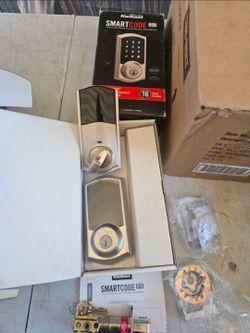 New Kwikset SmartCode 915 Touchscreen Electronic Deadbolt with Smart Key, Satin Nickel