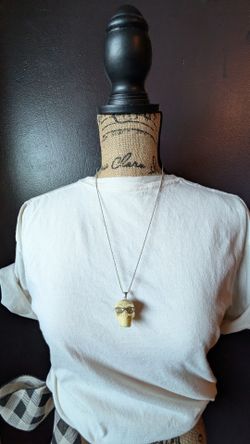 Skull pendant with rhinestone eyes and glasses necklaces