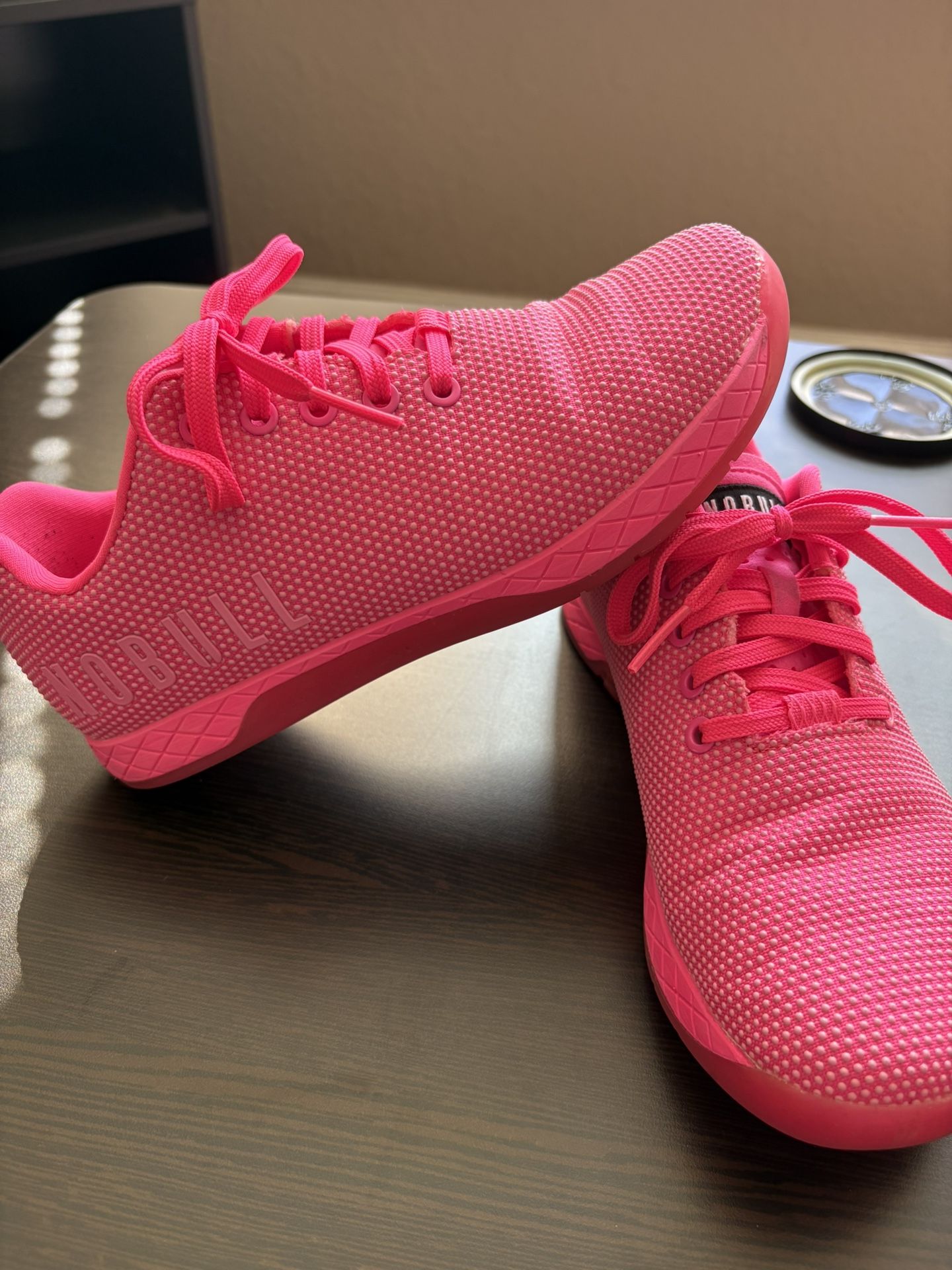 NOBULL Women's Trainer Shoes Hot Pink Mesh Size 8.5 W- Excellent Condition