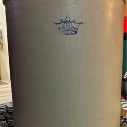 Vintage 8 Gallon Crock