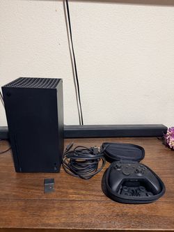 Xbox Series X with Elite Series 2 Controller and Seagate Expansion Card