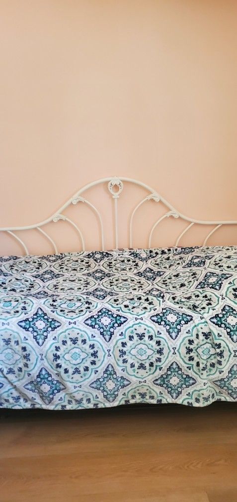 Metal Trundle Daybed