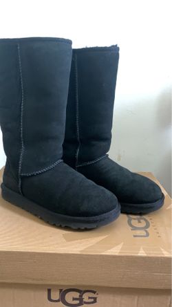 Tall black ugg boots