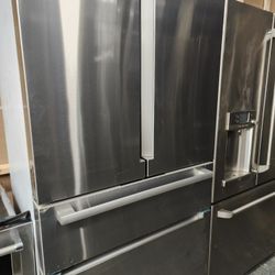 Bosch Refrigerator 800 Series Counter Depth Stainless 