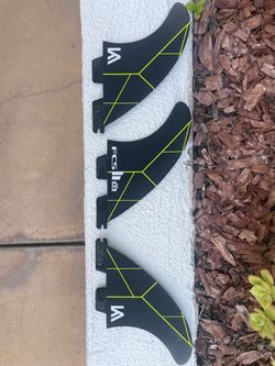 FCS II KA Surfboard Fins Set