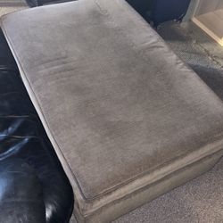 Ottoman With Storage 