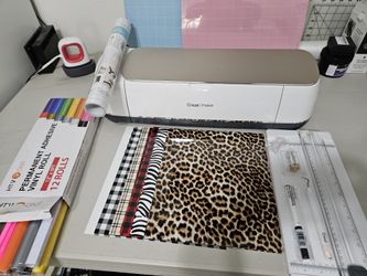 Brand New Cricut Explore 4 Business With Extras