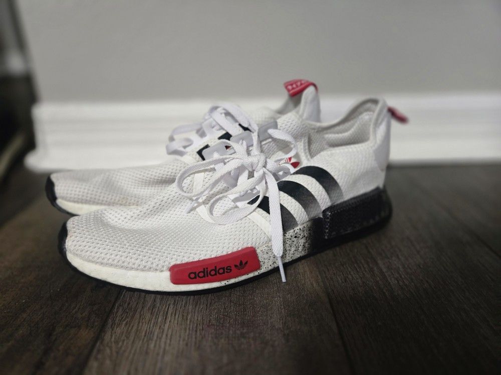 Adidas NMD_R1 Men’s Size 11.5 White Black Red FY5356 Boost Sneakers