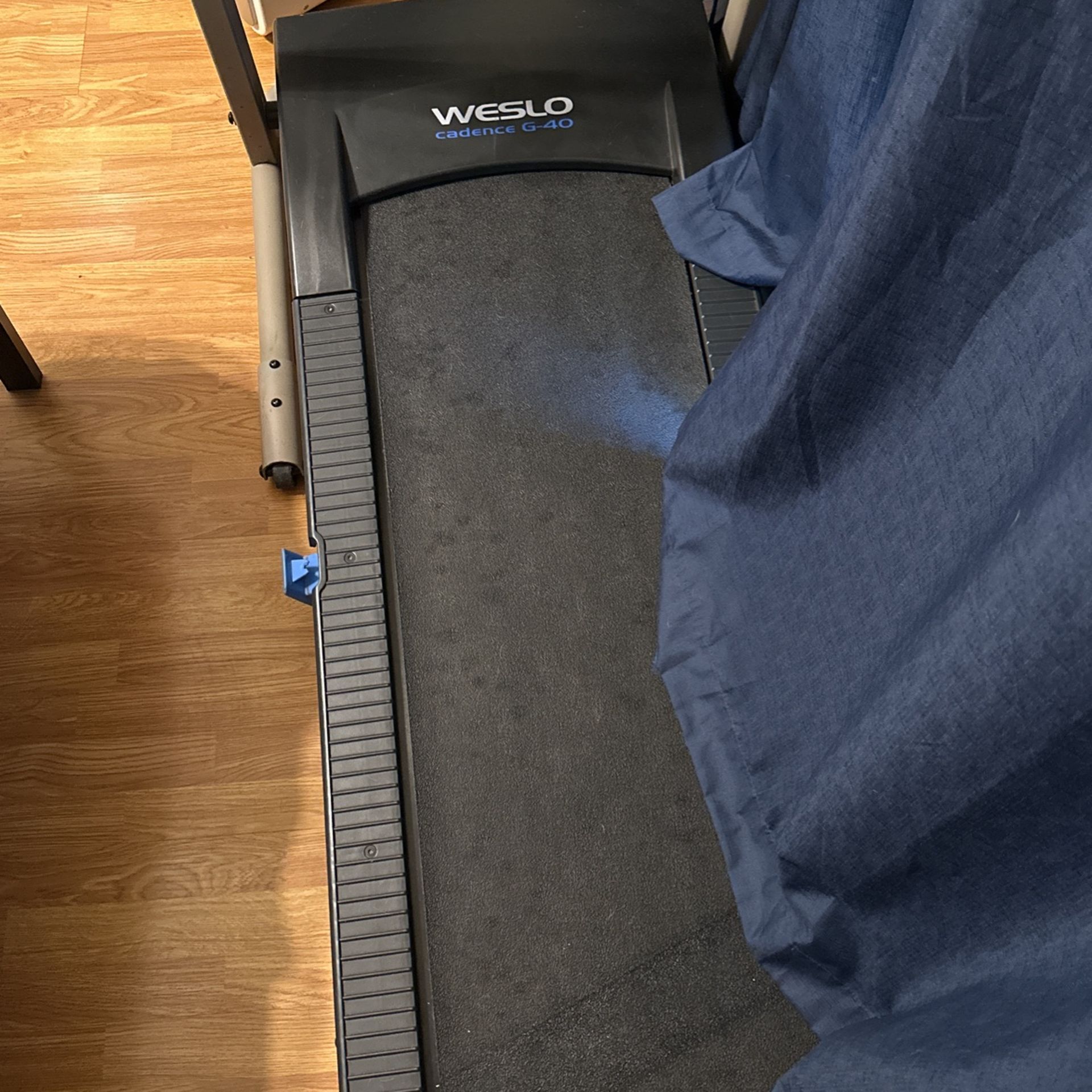 Weslo Cadence G40 Beginner Treadmill for Sale in New Iberia LA OfferUp