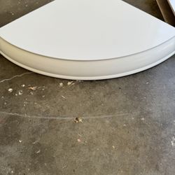 Corner Shelves 