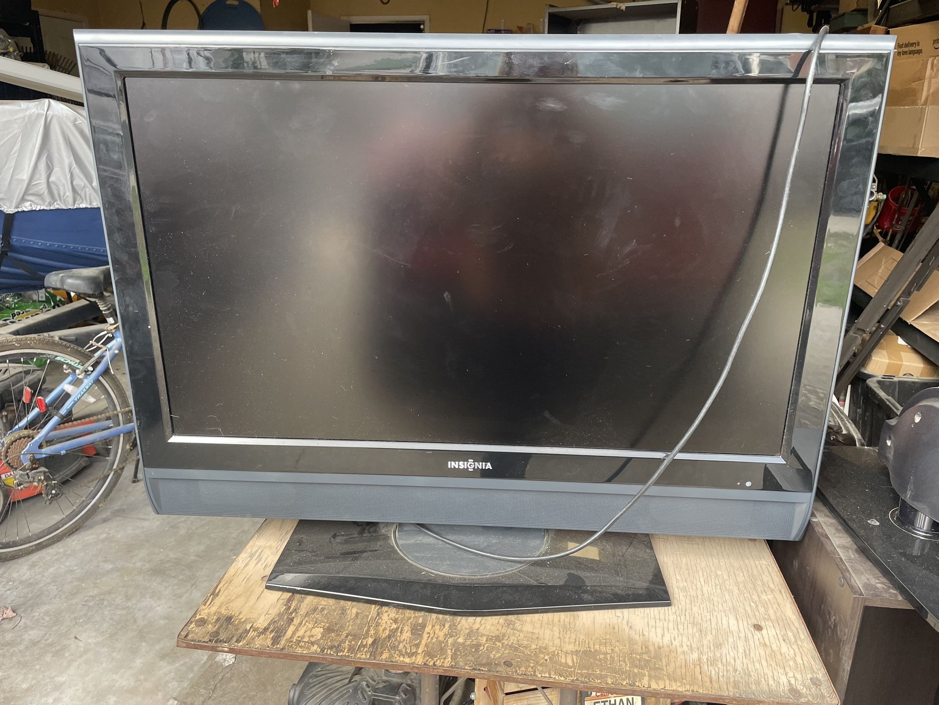 Insignia Flat Screen Tv