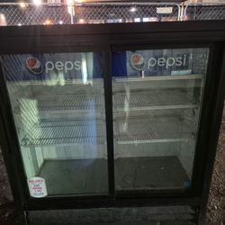 Pepsi Cooler Good Condition Woeks 