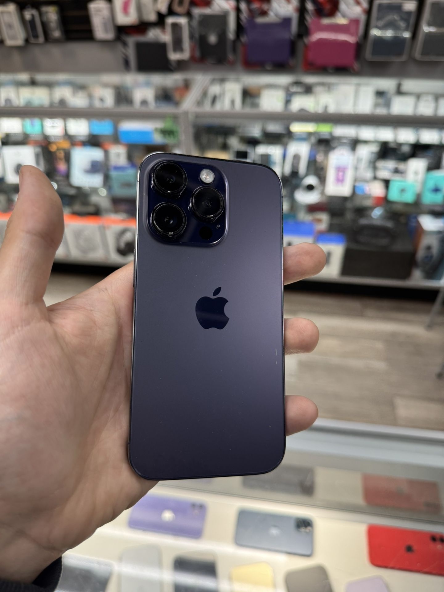 iPhone 14 Pro 1TB Unlocked Physical Sim Version