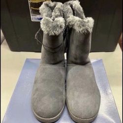 Women’s Boots Shoes Size 11