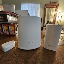 NETGEAR Orbi RBR40 + 1 Satellite