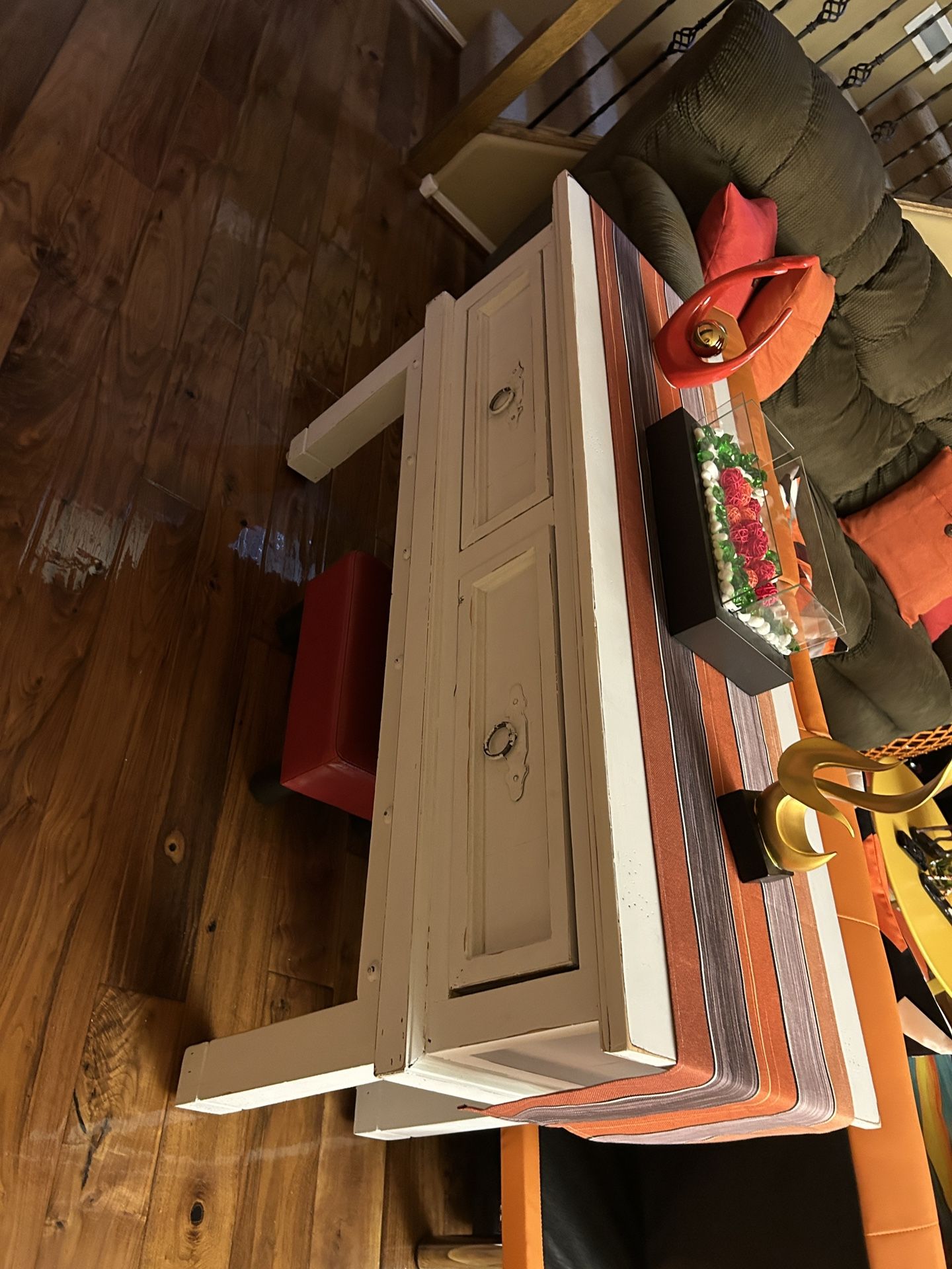 Refurbished Farmhouse Style Couch Table