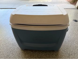 Igloo Island Breeze 60qt Wheeled Cooler