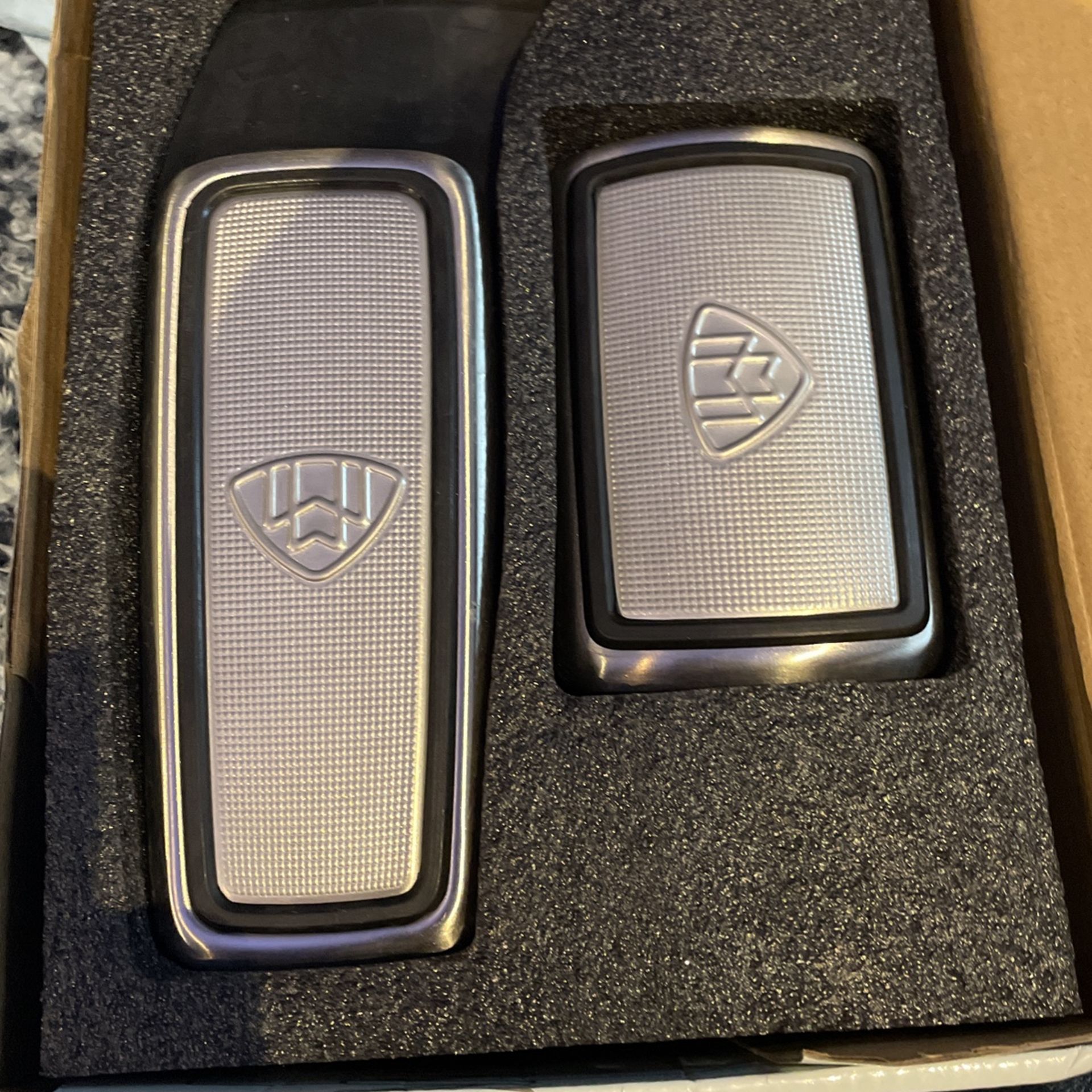BRANDNEW MAYBACH PEDELS