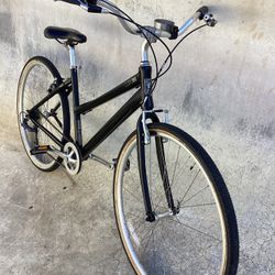 FELT BICYCLES CAFE 7 MEDIUM  ROAD BIKE