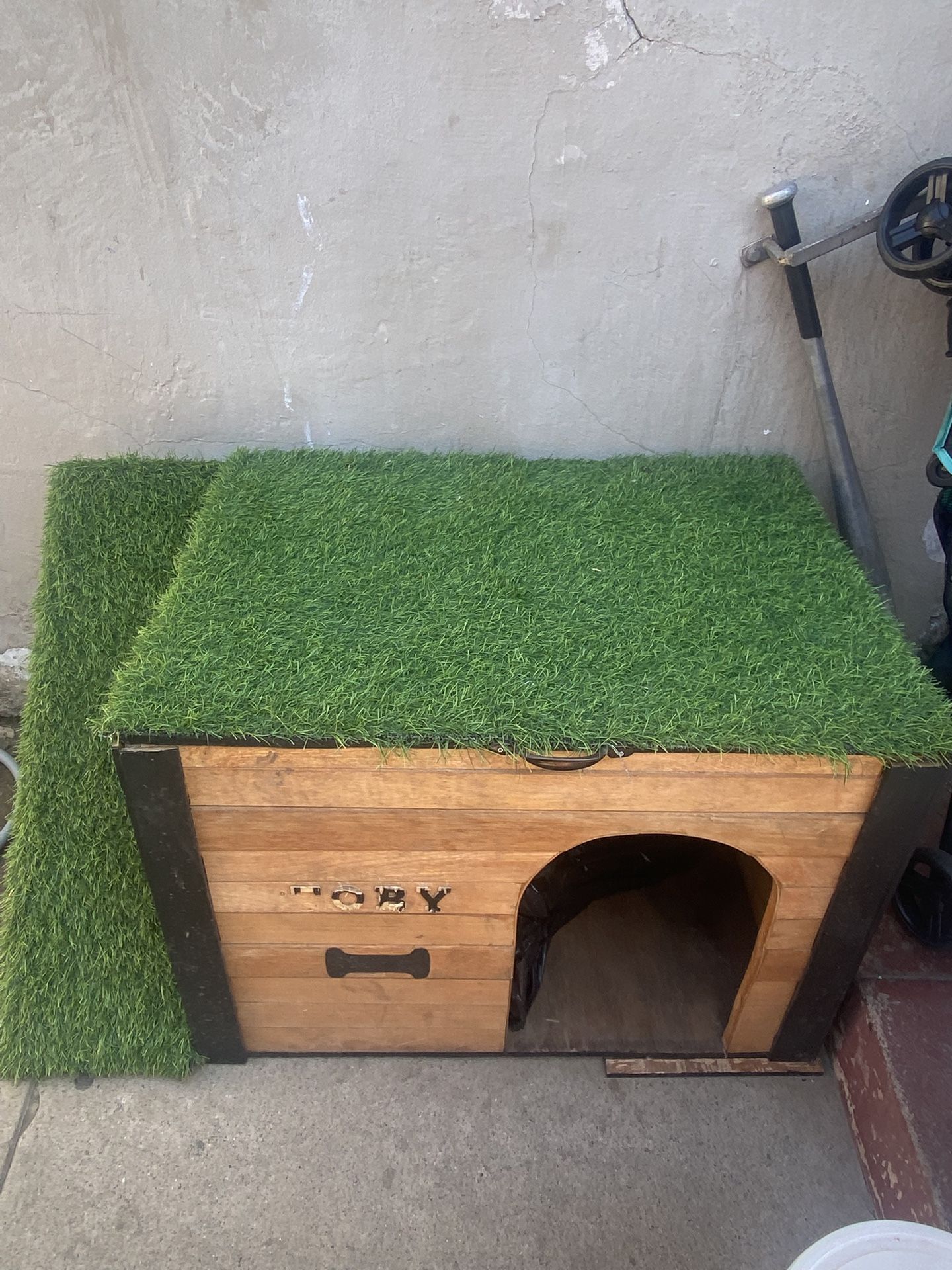Dog House