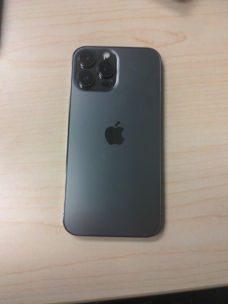 IPhone 13 Pro Max 256GB Black Cricket Only Great Conditon