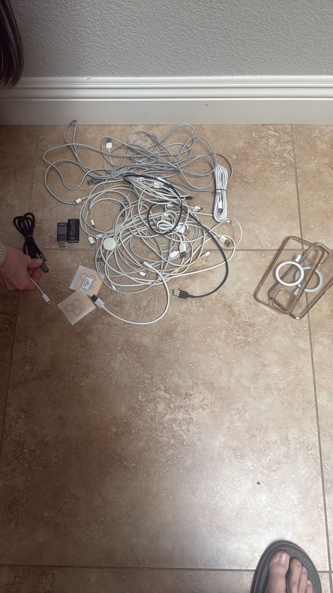 Lot Of Lightning Apple Cord Supplies