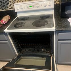 Stove And Refrigerator 